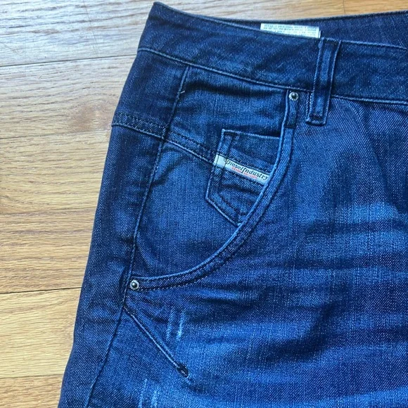 Diesel - Picture 3 of 16